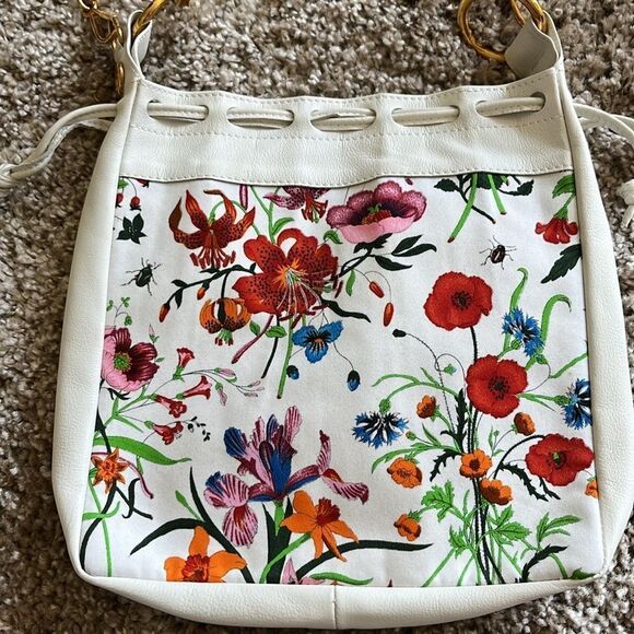 VintageGucci Flora Bucket - Picture 5 of 15